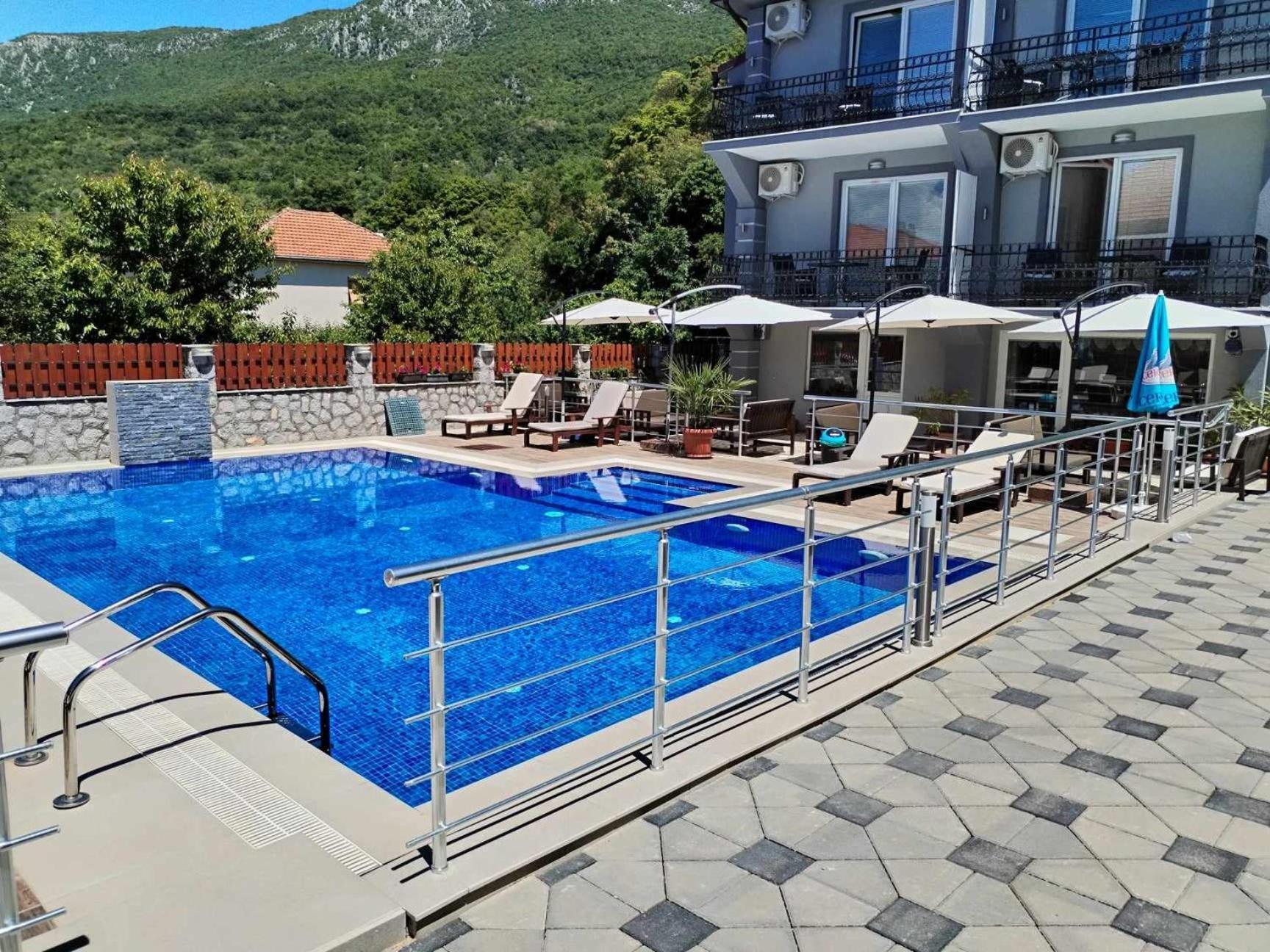 Villa Mimi Pestani Exterior photo